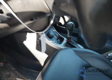 2018 Jeep Compass Latitude 4X4 z USA, uszkodzony, nr VIN 3C4NJDBB2JT238574